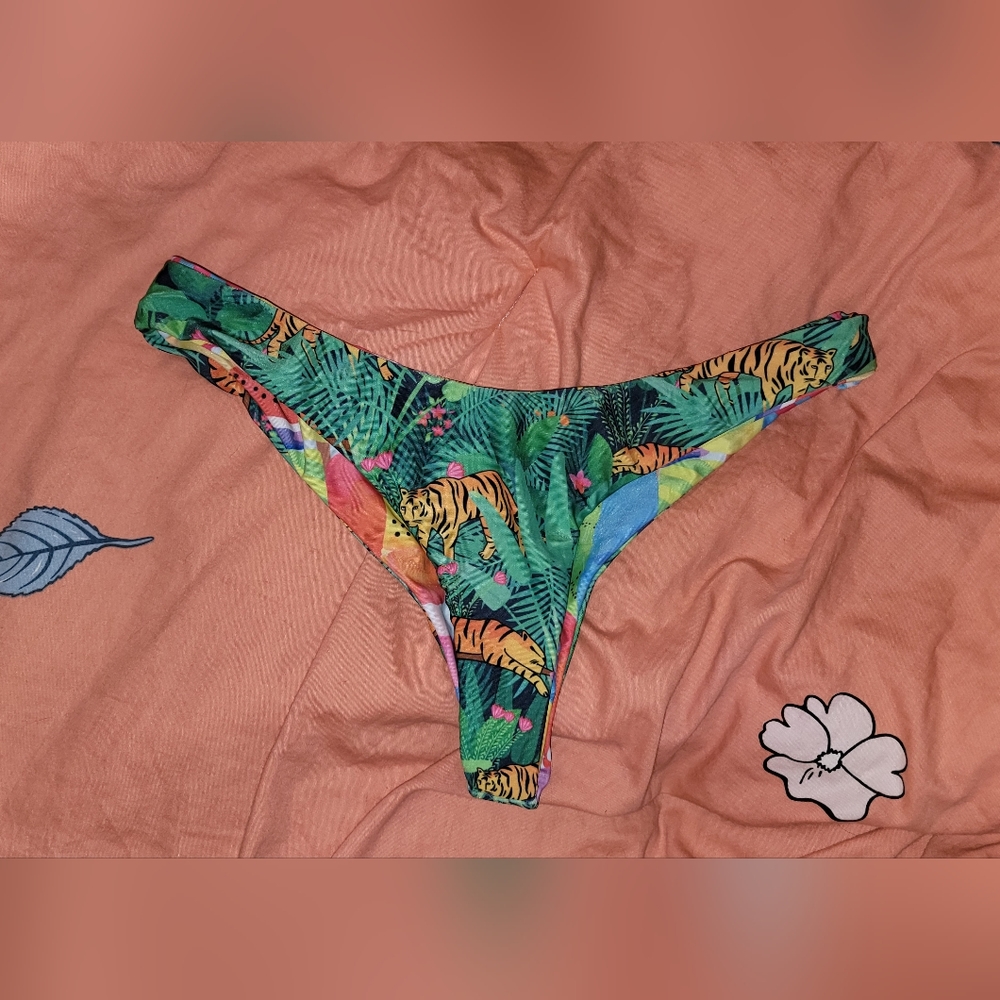 Bikini bottom
